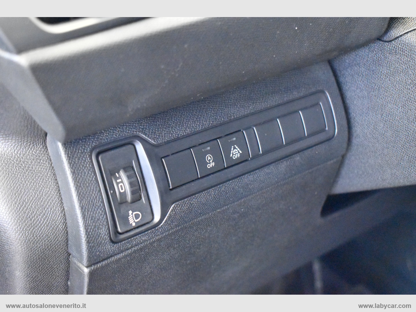 308 BlueHDi 130 S&S SW Allure - immagine 15