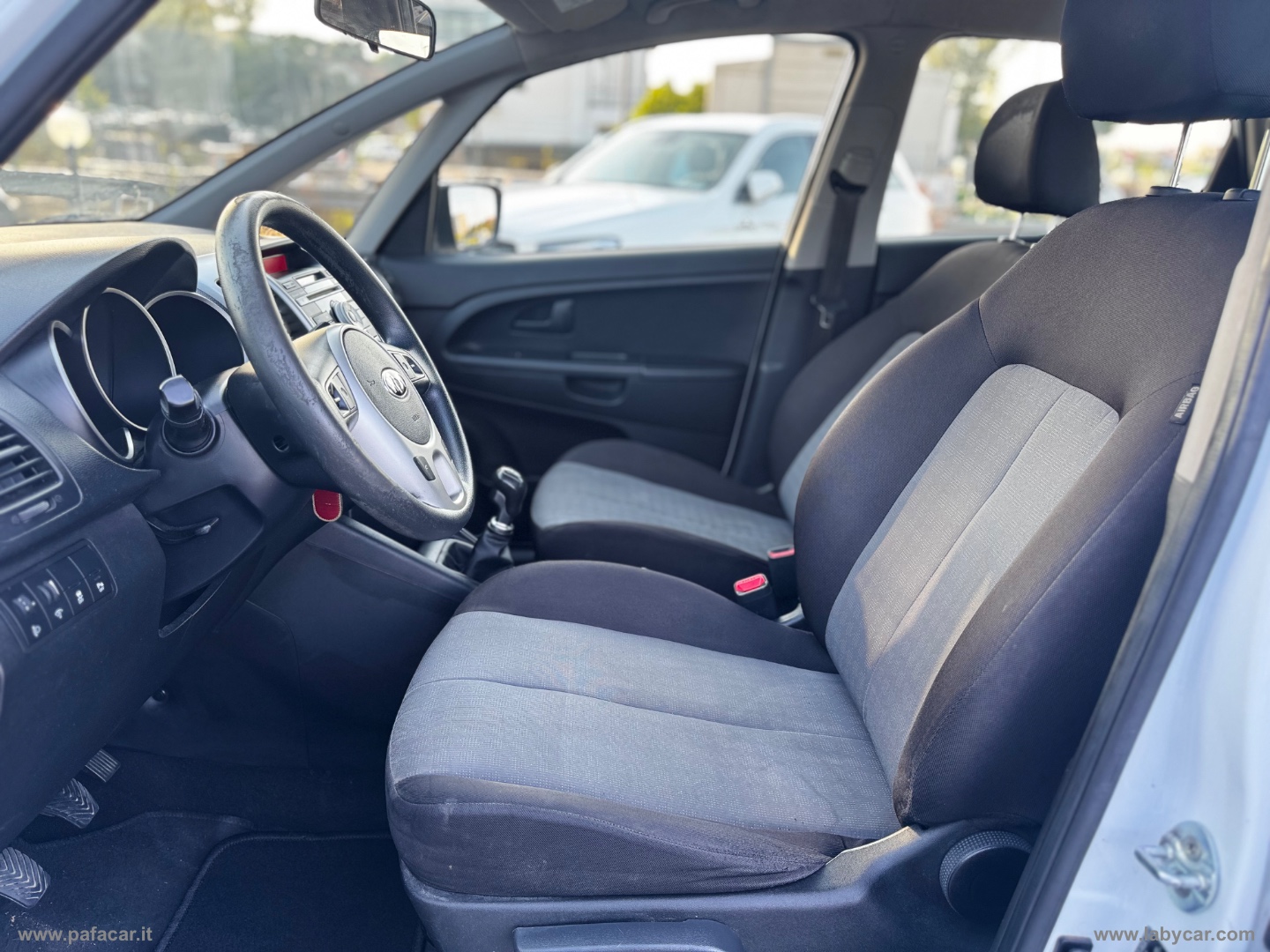 Venga 1.4 CRDi 90 CV Active - immagine 15
