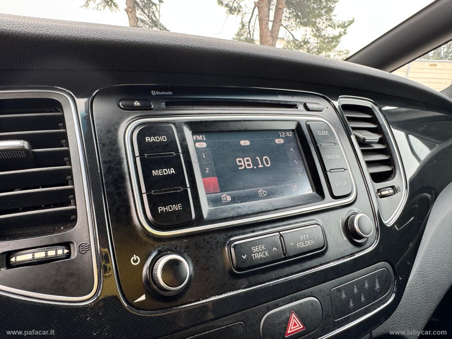 Carens 1.7 CRDi 136 CV Auto Class - immagine 15