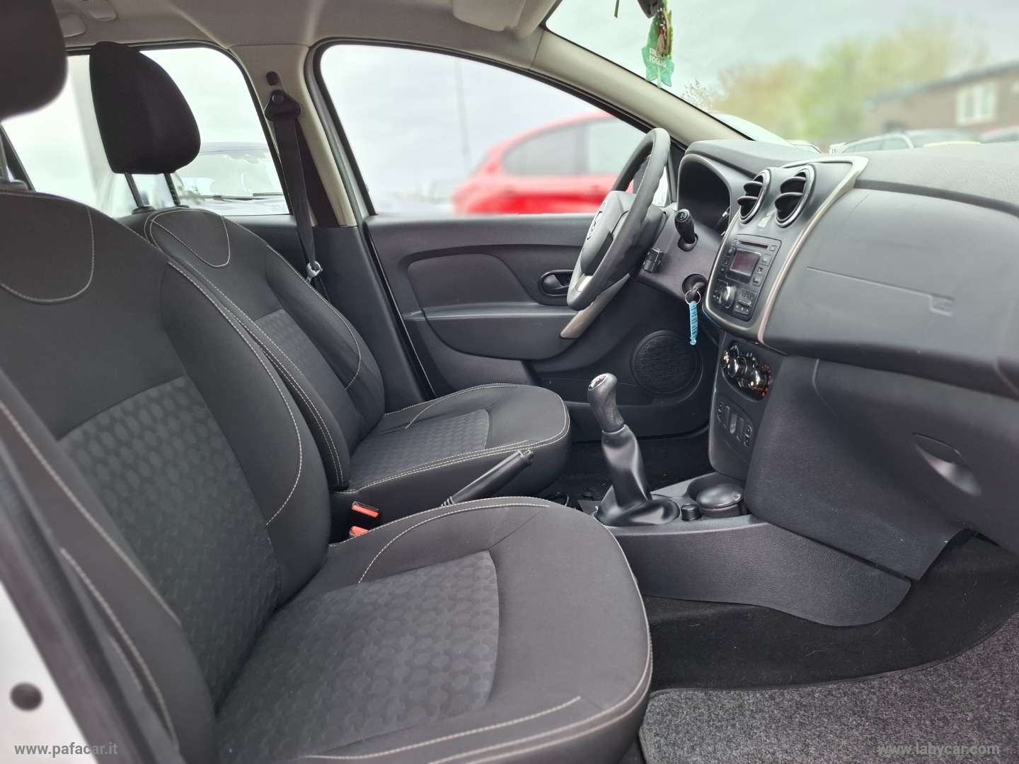 Logan MCV 1.5 dCi 8V 75 CV S&S Ambiance - immagine 15