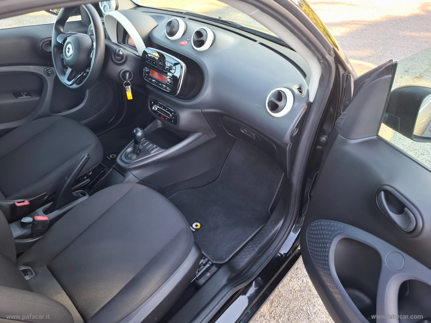 fortwo EQ Parisblue - immagine 15