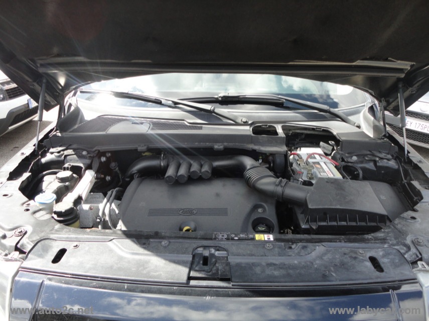 Freelander 2.2 TD4 S.W. SE - immagine 15
