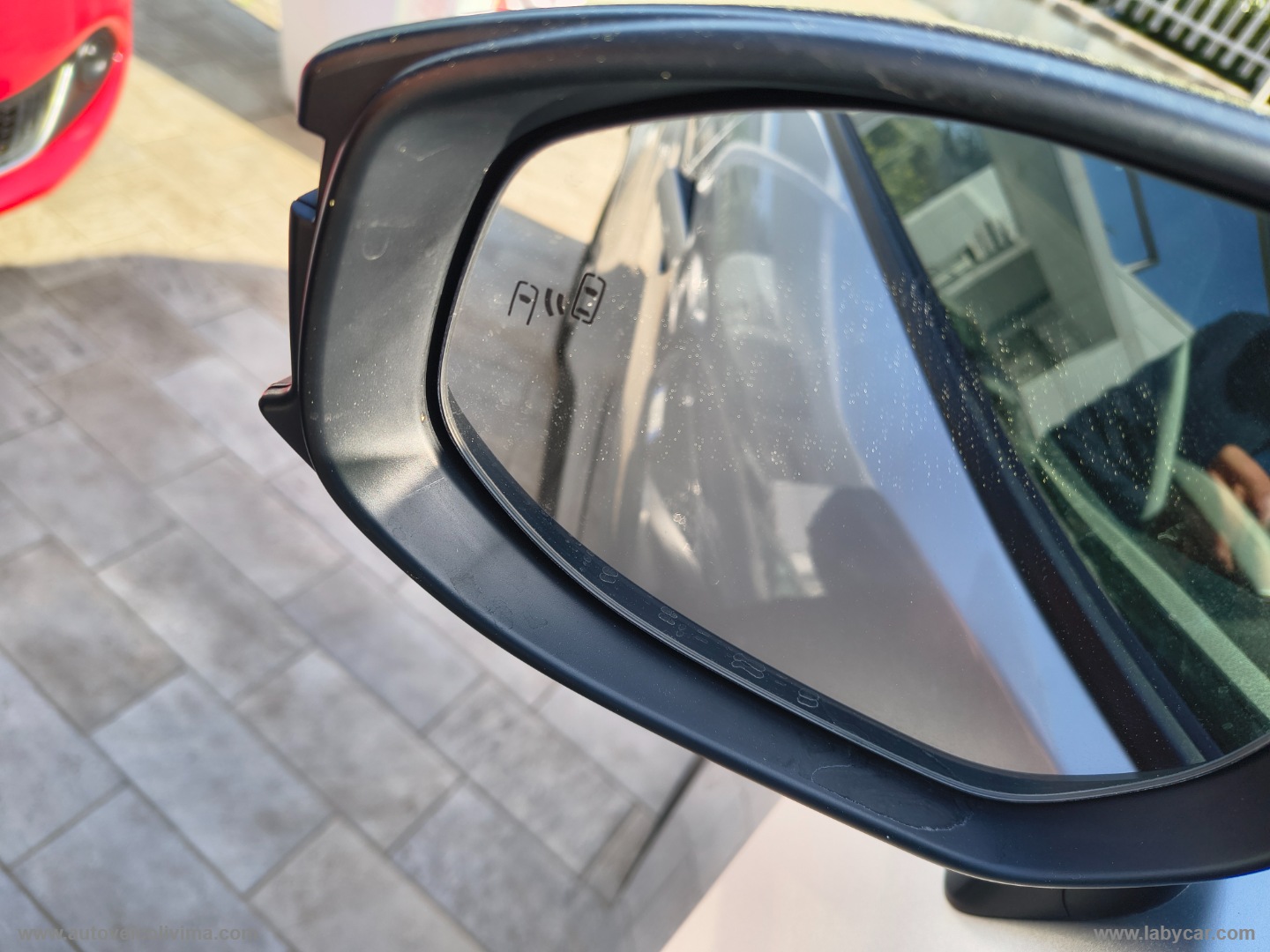 C-HR 1.8 HV Active - immagine 15