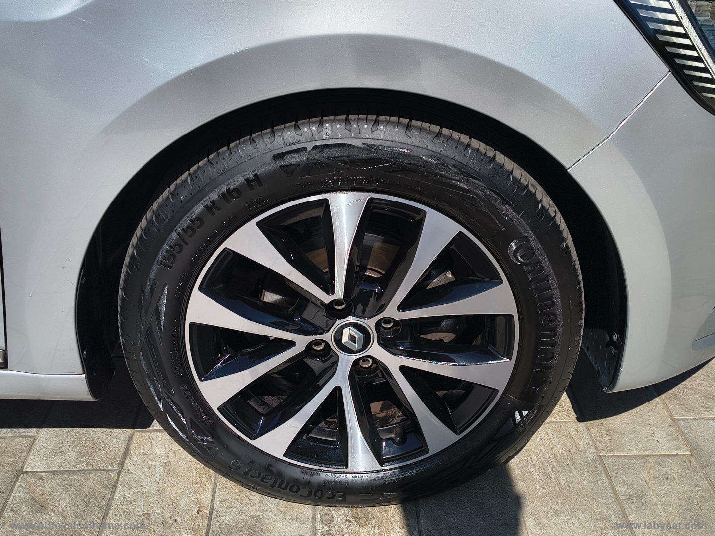 Clio TCe 100 CV GPL Techno - immagine 15