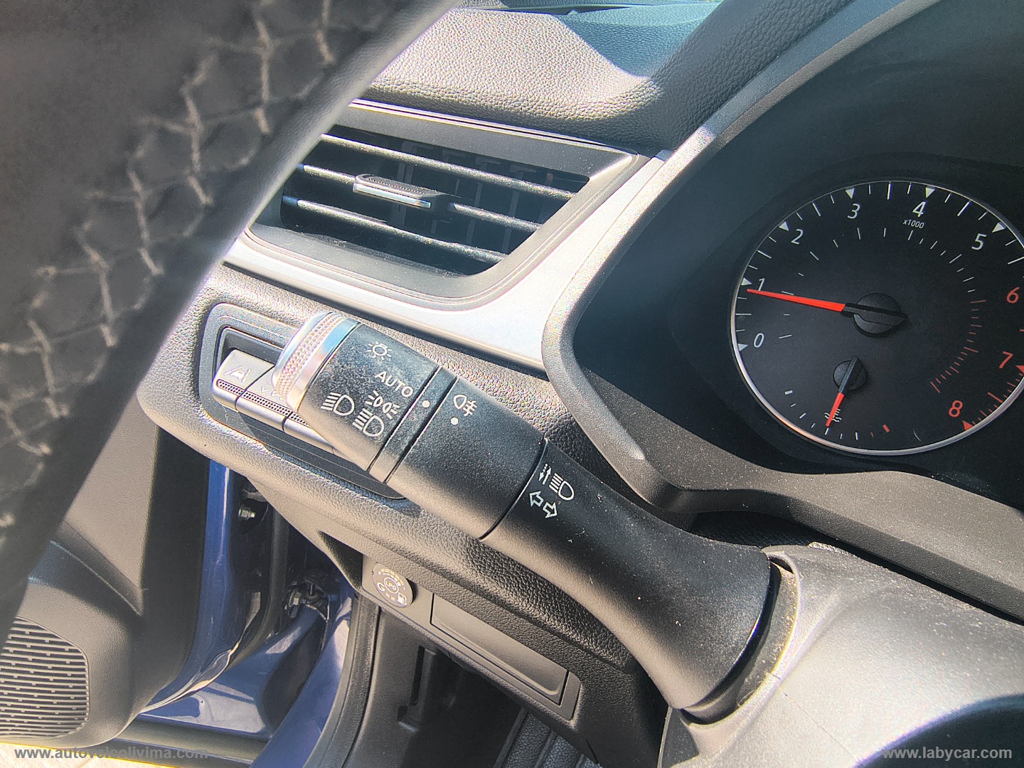 Captur TCe 12V 100 CV GPL Zen - immagine 15
