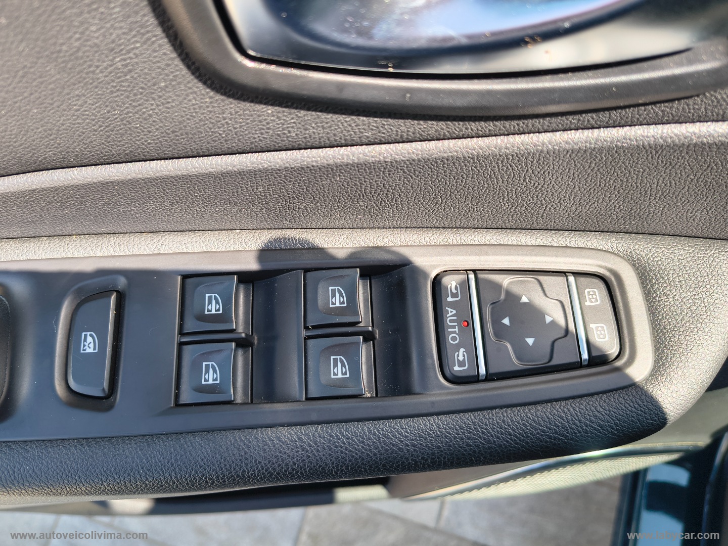 Captur TCe 12V 90 CV Business - immagine 15