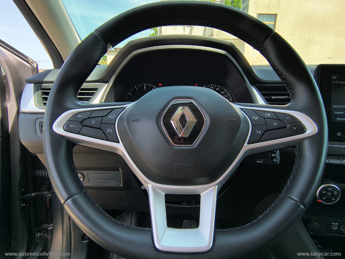 Captur TCe 12V 100 CV GPL Zen - immagine 15