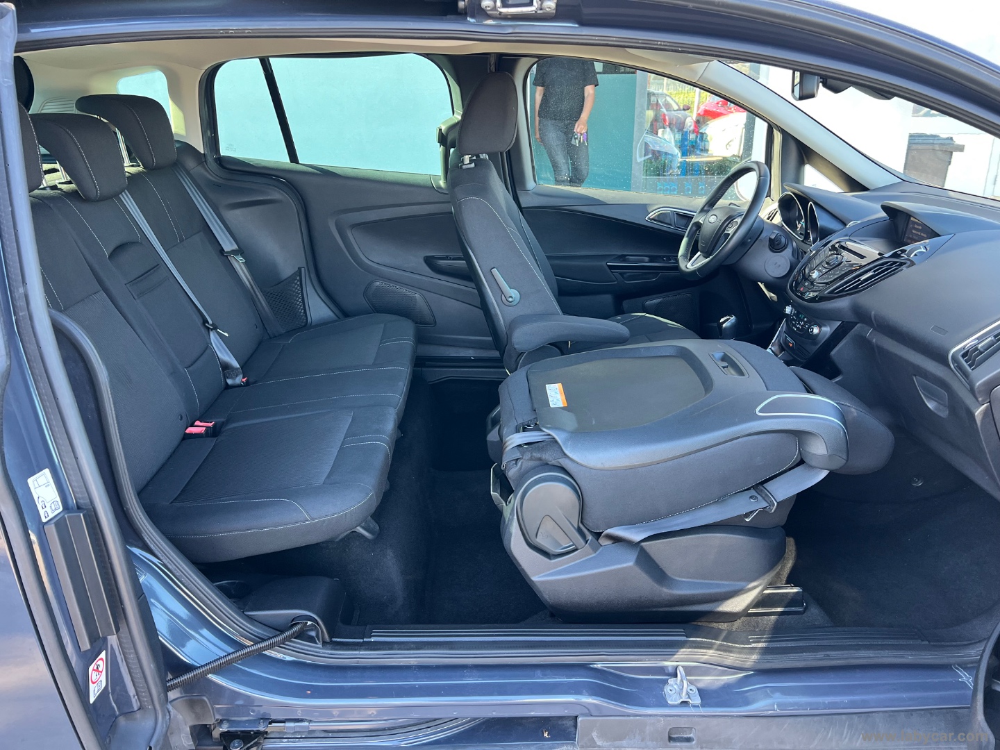 B-Max 1.5 TDCi 75 CV Titanium - immagine 15
