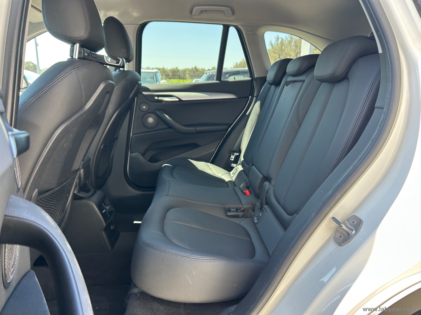 X1 xDrive18d Sport - immagine 15