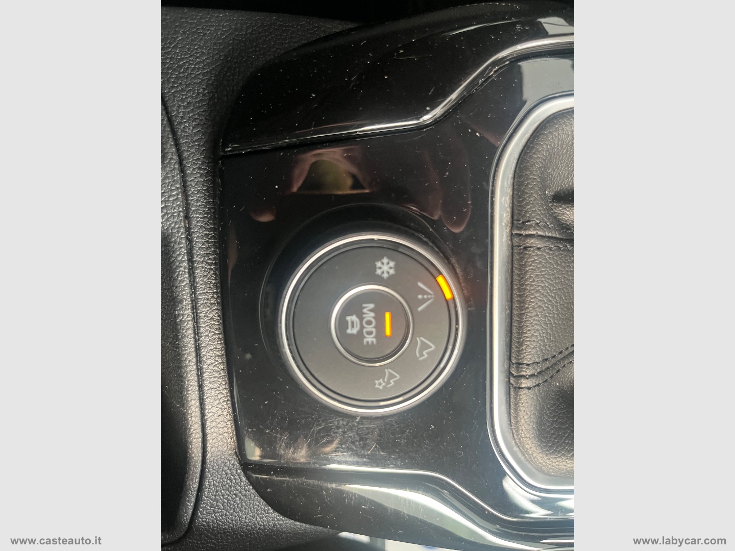 T-Roc 2.0 TDI SCR 150CV DSG 4MOT. R-Line - immagine 15