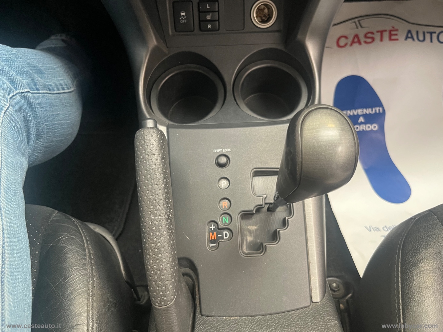 RAV4 Crossover 2.2 D-Cat A/T 150 CV Lux. - immagine 15