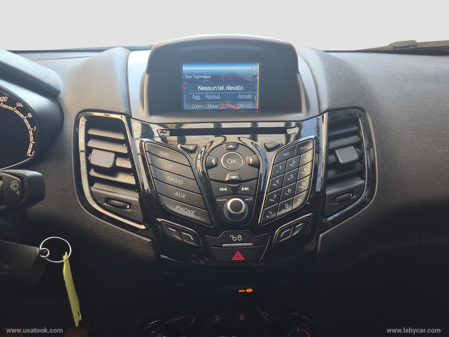 Fiesta 1.0 EcoB. 100CV 5p. Bl.&White Ed. ADATTA ANCHE A NEOPATENTATI - immagine 15