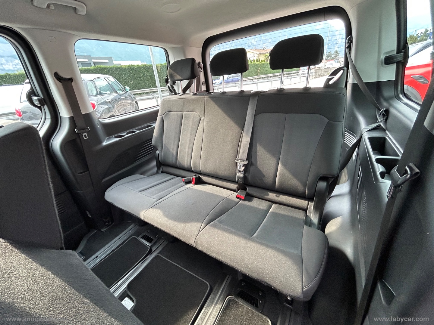 Staria 2.2 AT 2WD 9 posti Wagon DIESEL - immagine 15