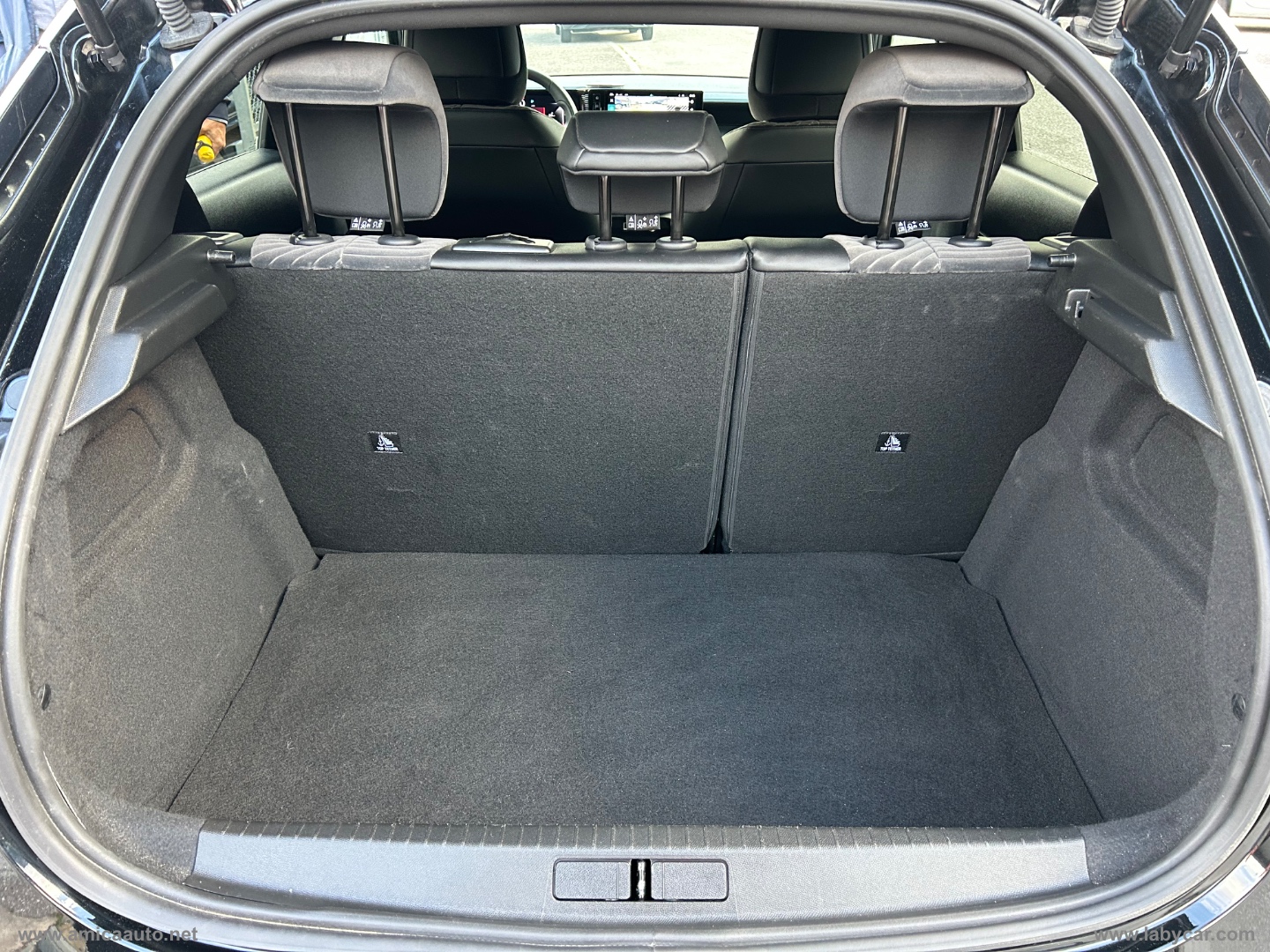 Ypsilon Hybrid e-DCT LX - immagine 15
