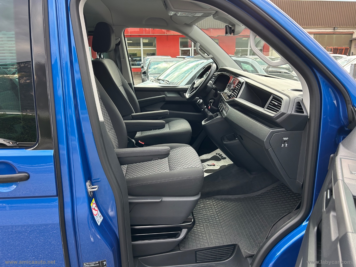 Multivan 2.0TDI 150CV 4M. Space - immagine 15