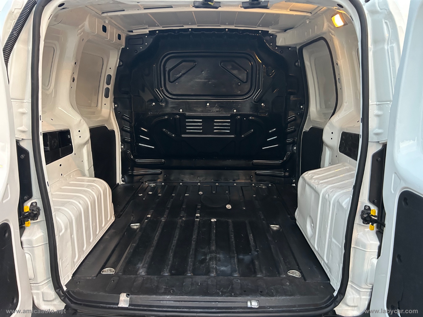 Fiorino 1.3 MJT 95CV Cargo SX - immagine 15