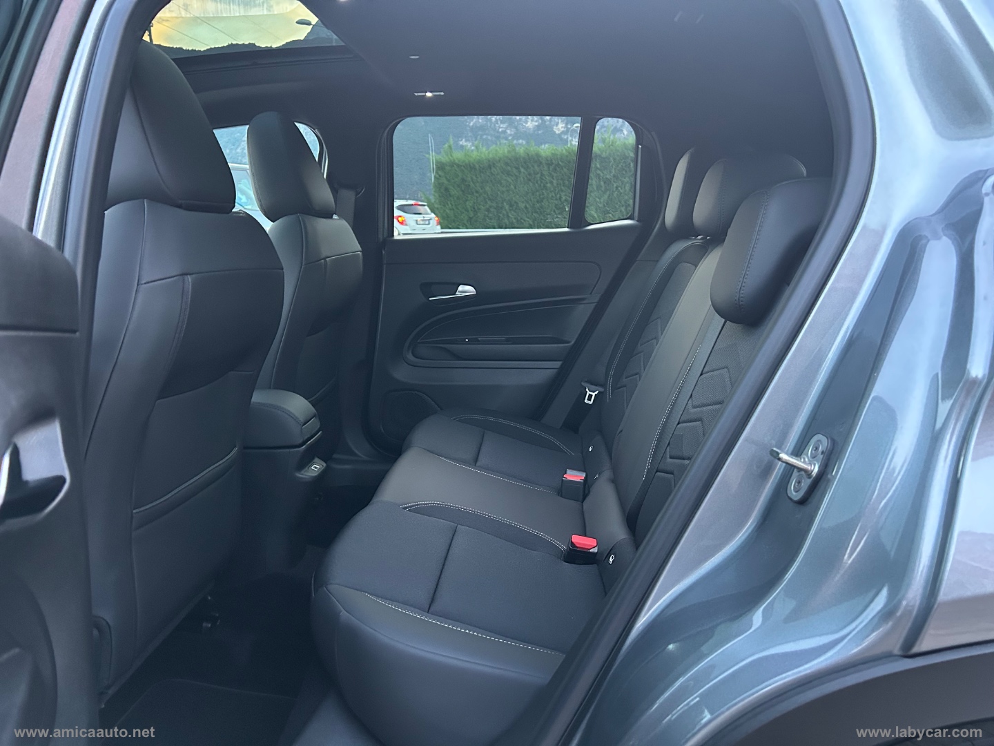 Avenger 1.2 Turbo 110CV e-Hybr. Summit VERNICE BICOLORE GRIGIO GRANITE/TETTO NERO - immagine 15