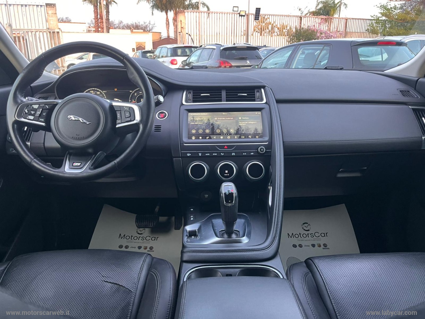 E-Pace 2.0D 150CV AWD aut. R-Dynamic S AUTOCARRO - immagine 15