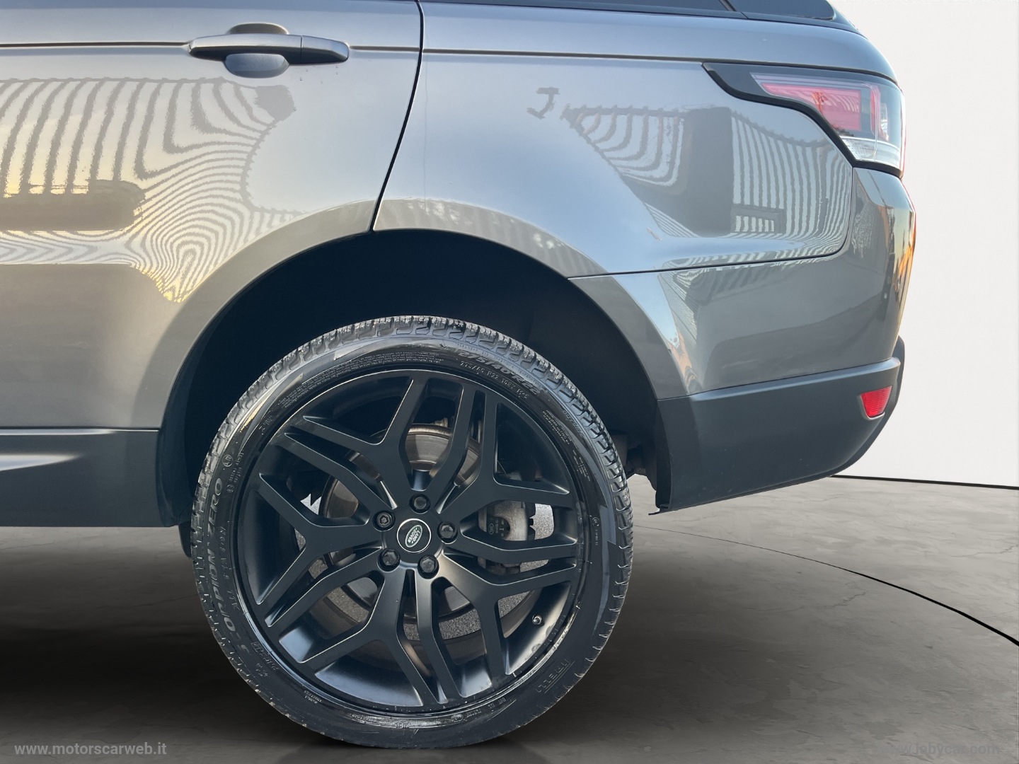 Range Rover Sport 3.0 TDV6 HSE Dynamic TETTO APRIBILE - immagine 15