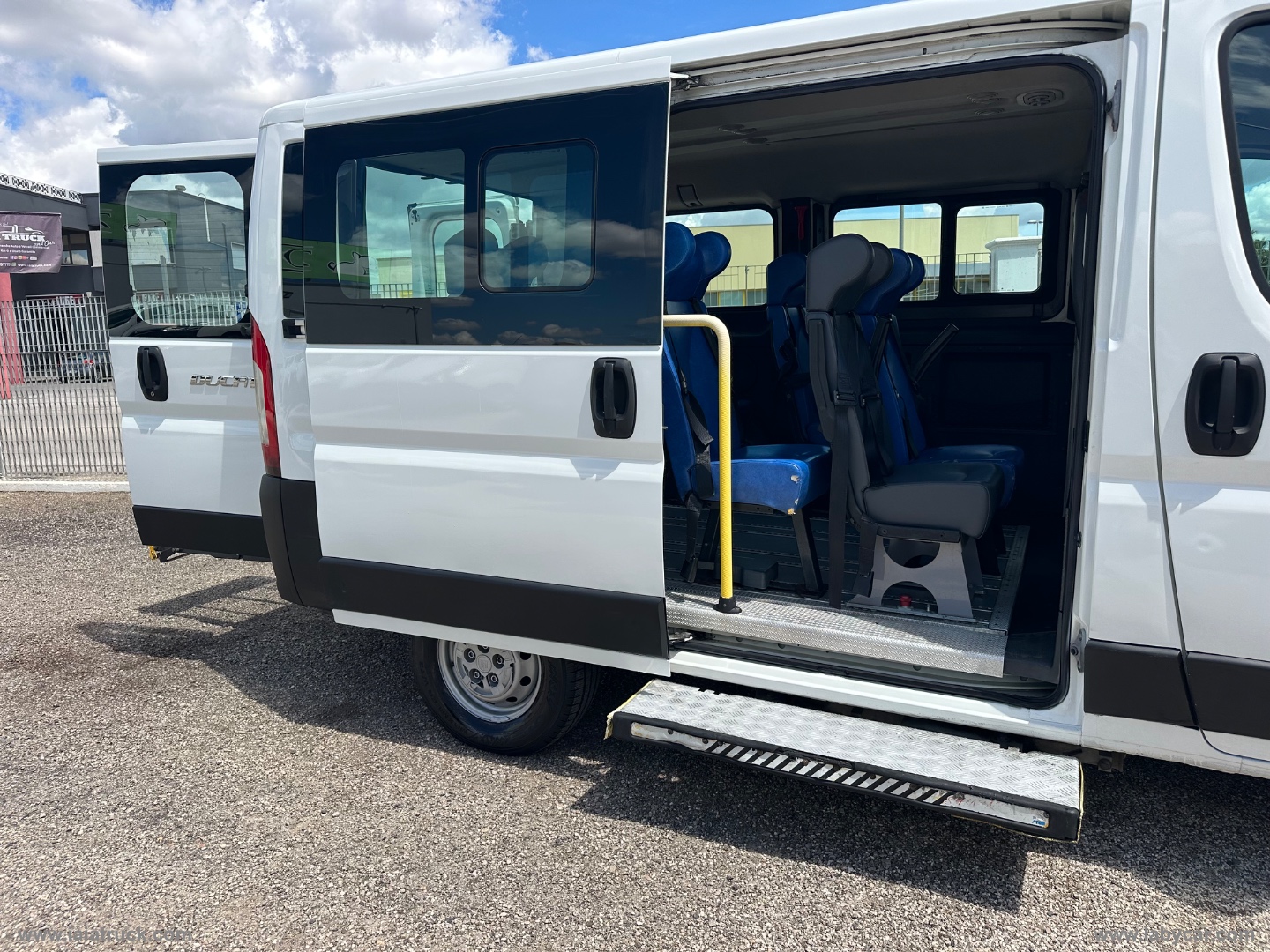Ducato 2.3 MJT 120CV 9 POSTI E RAMPA DISABILI ELETTRICA - immagine 15