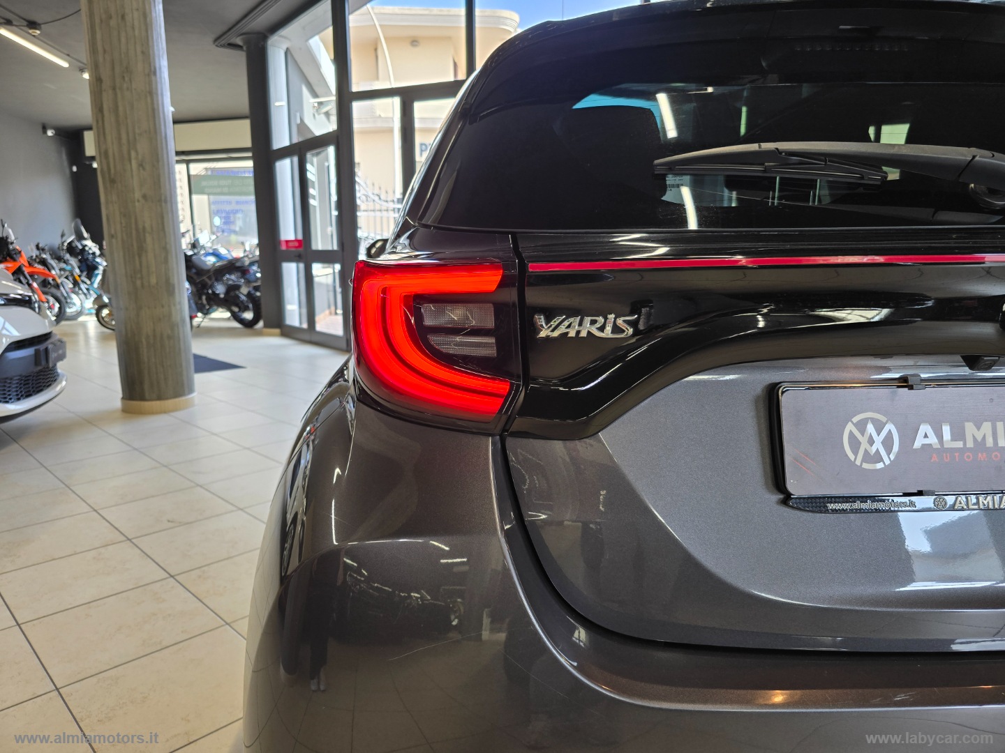 Yaris 1.5 Hybrid 5p. Lounge - immagine 15