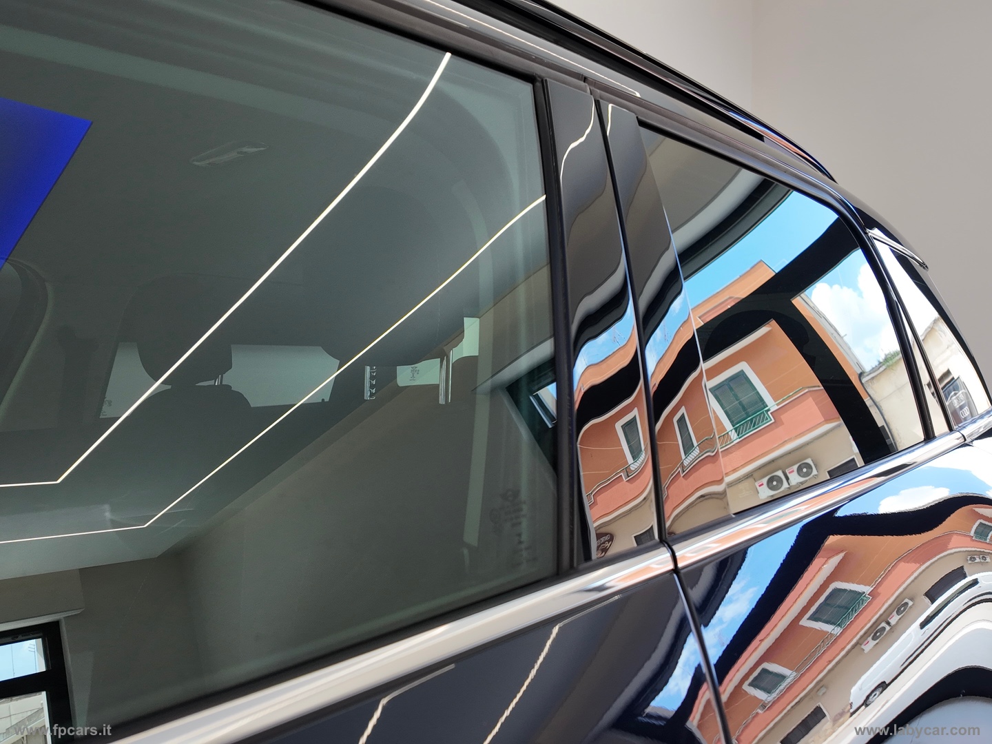 Mini Cooper D Business Countryman Aut. - immagine 15