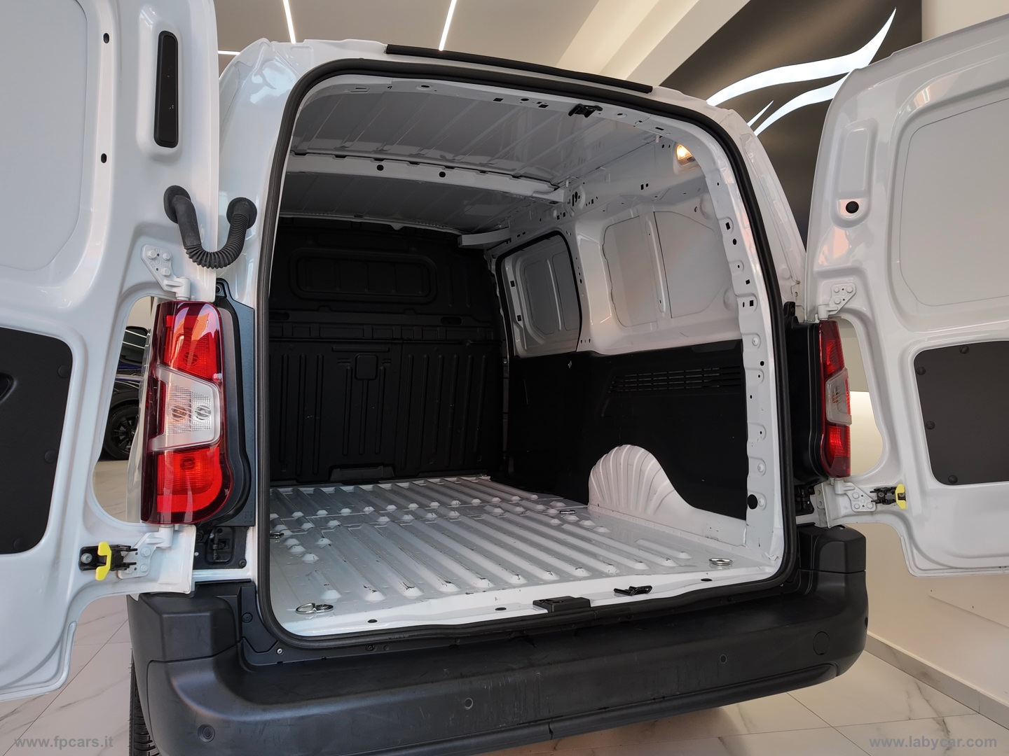 DOBLO 1.5 BlueHdi 130CV AT8 PL-TN Van - immagine 15