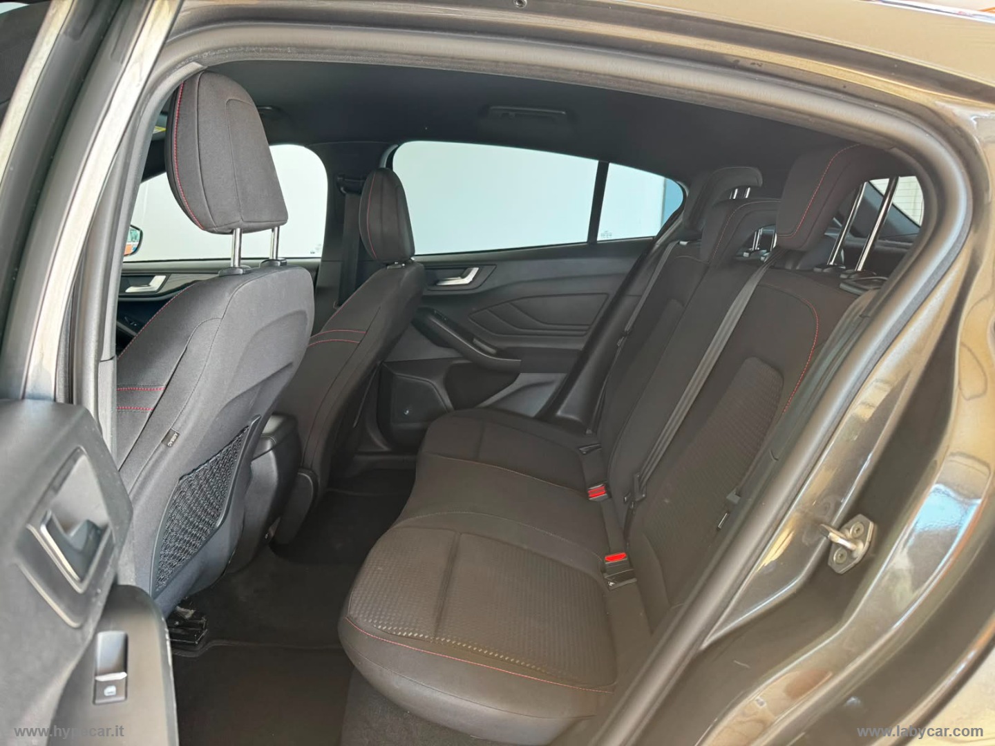 Focus 1.5 EcoBlue 120CV 5p. ST Line - immagine 15