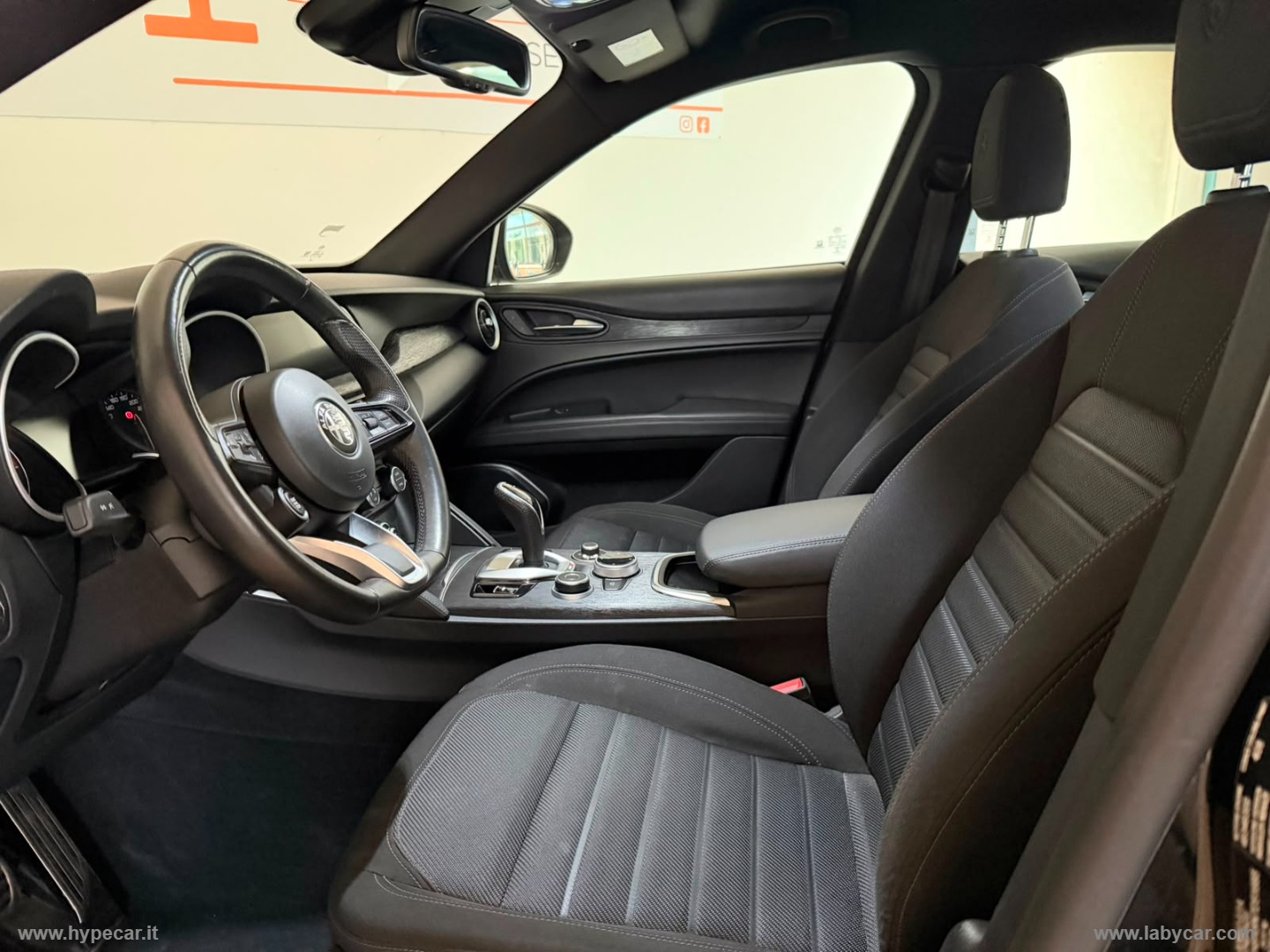 Stelvio 2.2 T.d. 190 CV AT8 Q4 Sup. Bus. - immagine 15