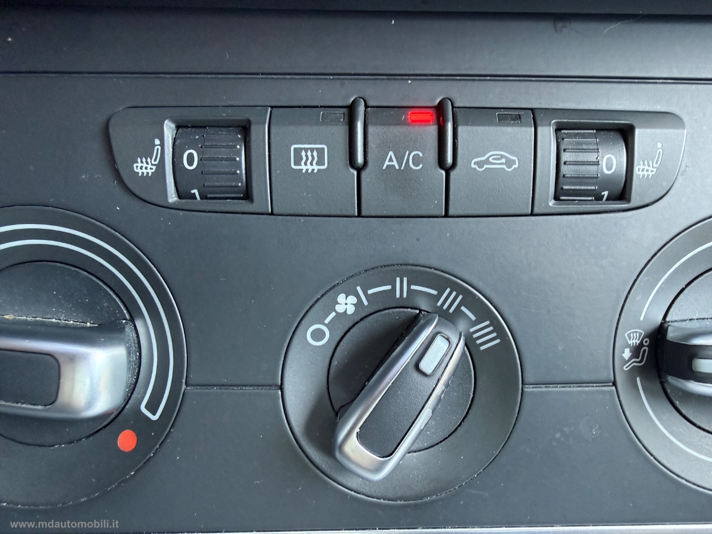 Q3 1.4 TFSI 125CV Business SOLO KM.107000 - immagine 15