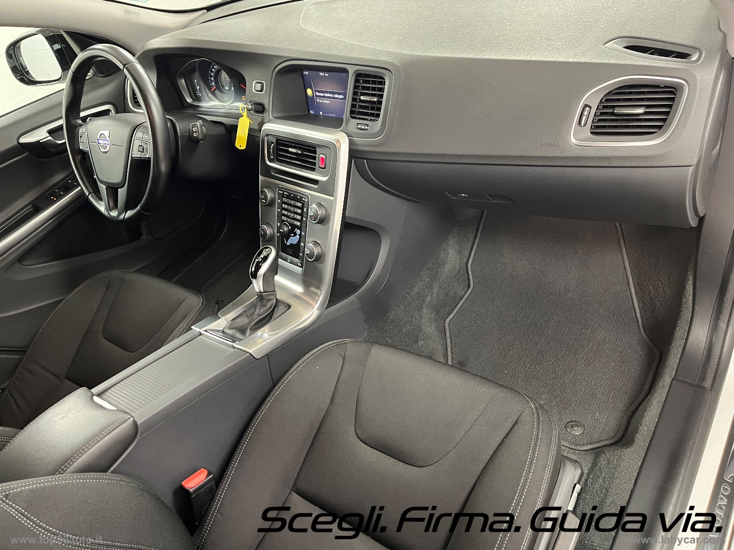 V60 Cross Country D3 Geartronic Momentum - immagine 15