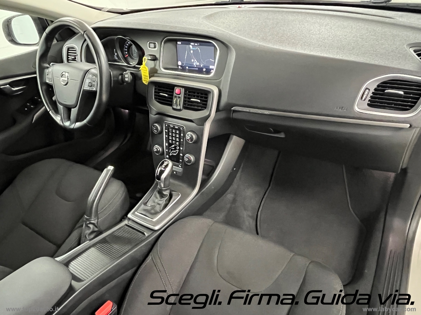 V40 Cross Country D2 Geartronic Business - immagine 15