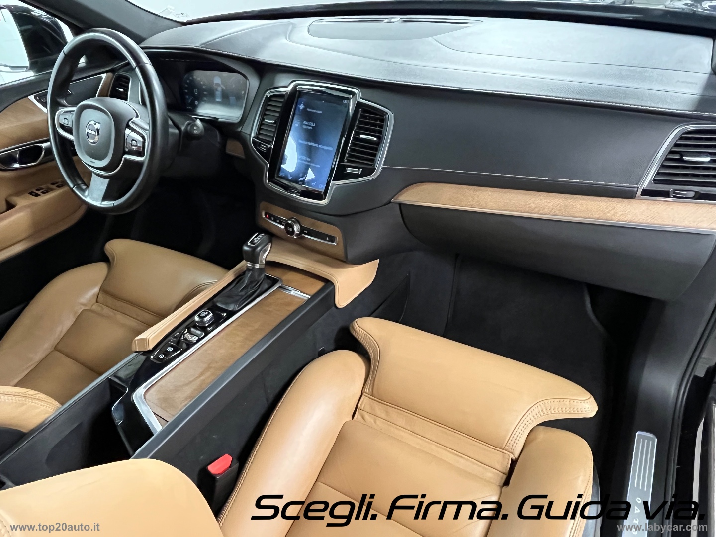 XC90 D5 AWD Geartronic Inscription|TOTAL BLACK|PELLE TOTALE - immagine 15
