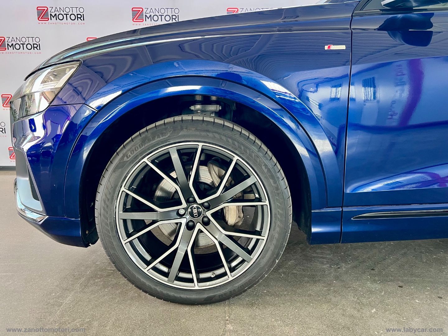 Q8 50 TDI 286 CV quattro tiptronic Sport - immagine 15