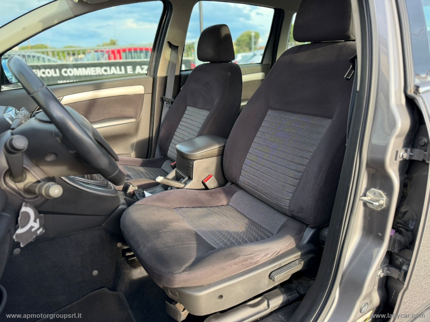 Croma 1.9 MJT Emotion - immagine 15
