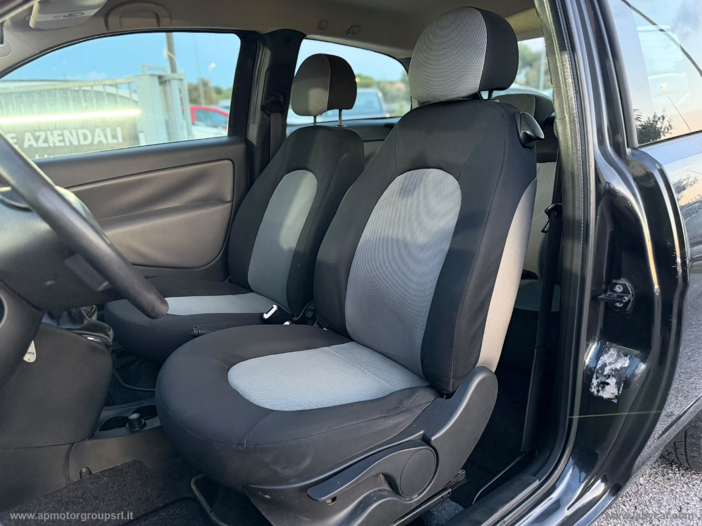 Ypsilon 1.2 Argento - immagine 15