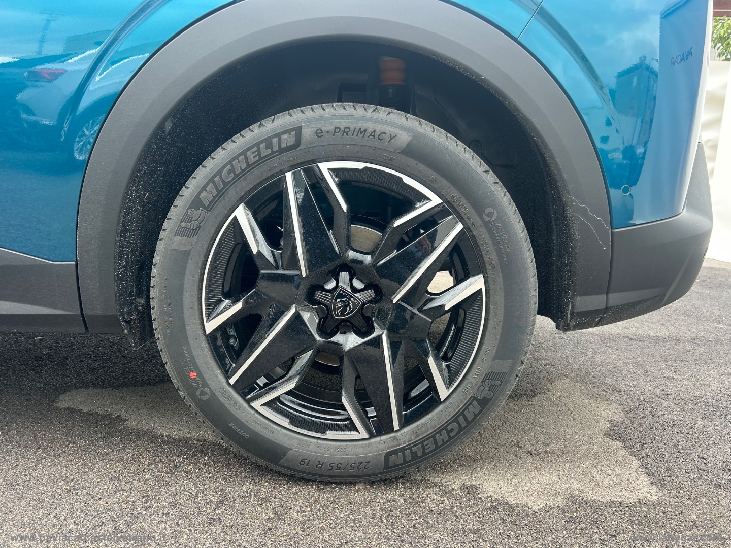 3008 Hybrid 145 e-DCS6 Allure KM/0 - immagine 15