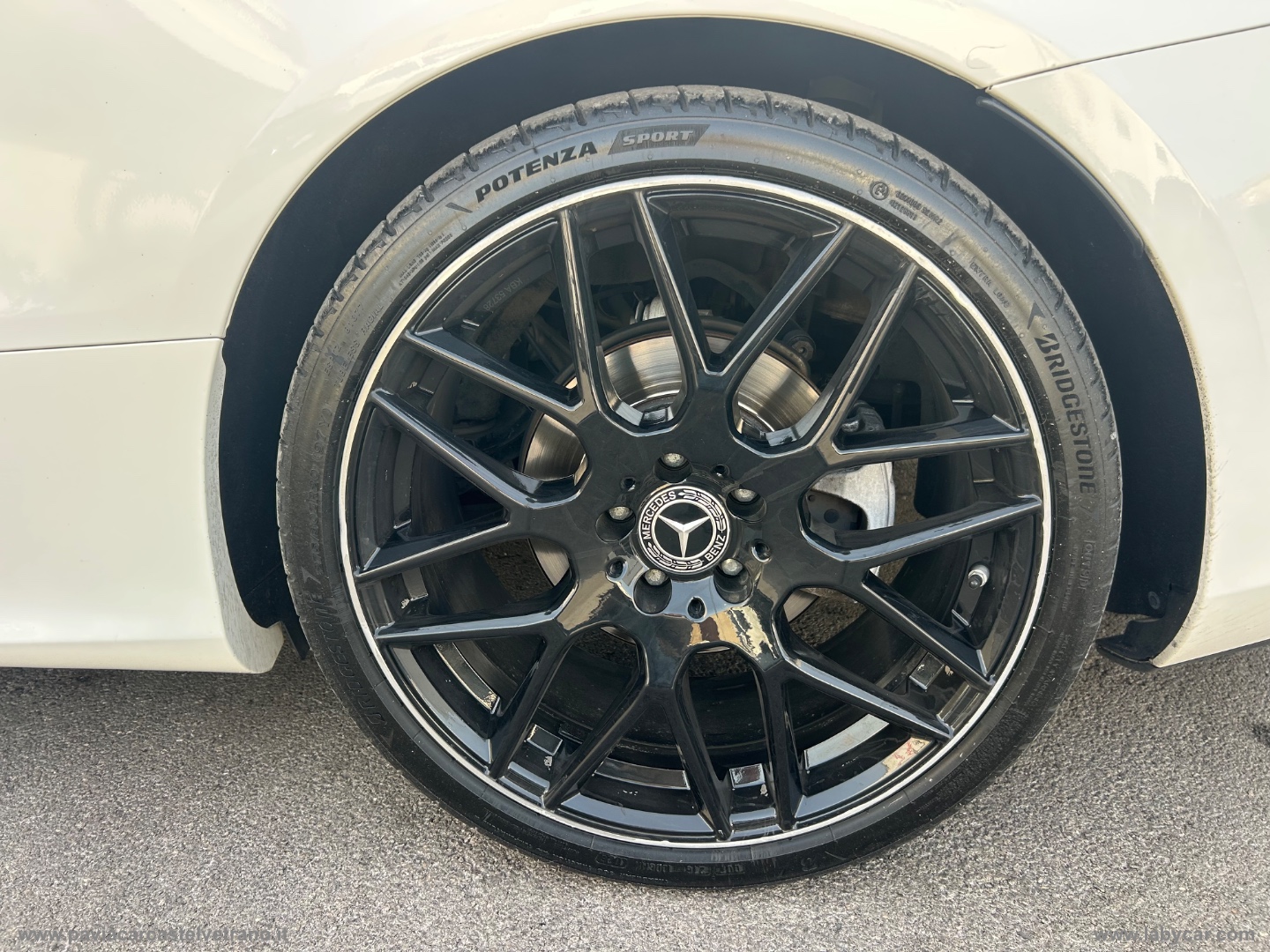 E 220 d AMG PREMIUM NIGHT EDITION - immagine 15
