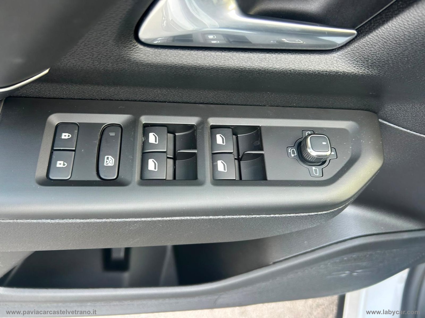 Compass 1.2 Turbo 48V Hybrid First Ed. KM/0 - immagine 15