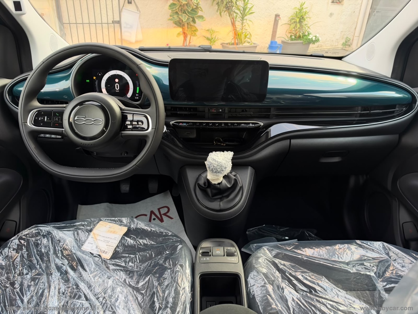 500 Berlina Hybrid Icon KM/0 - immagine 15
