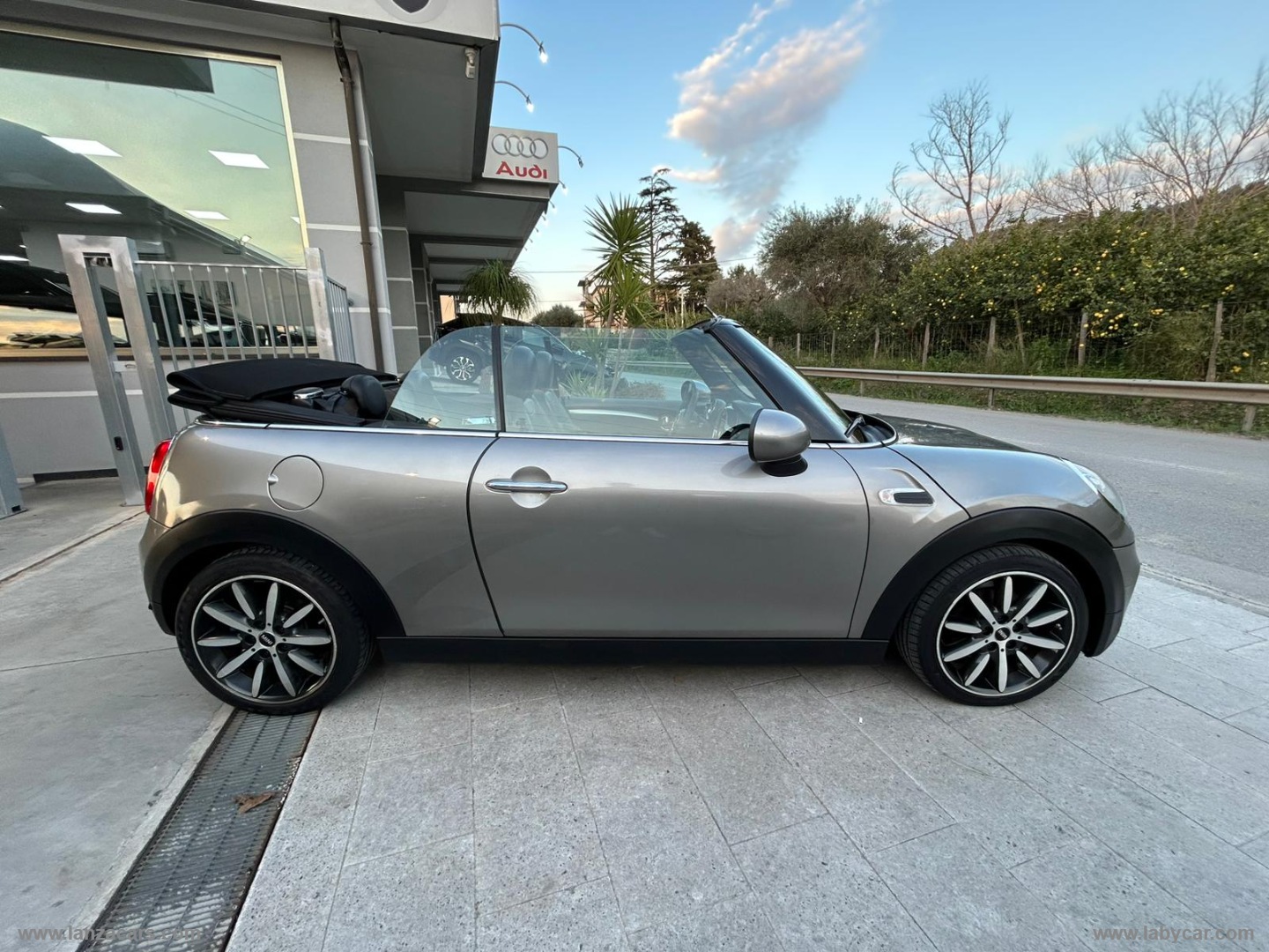 Mini Cooper D Cabrio - immagine 15