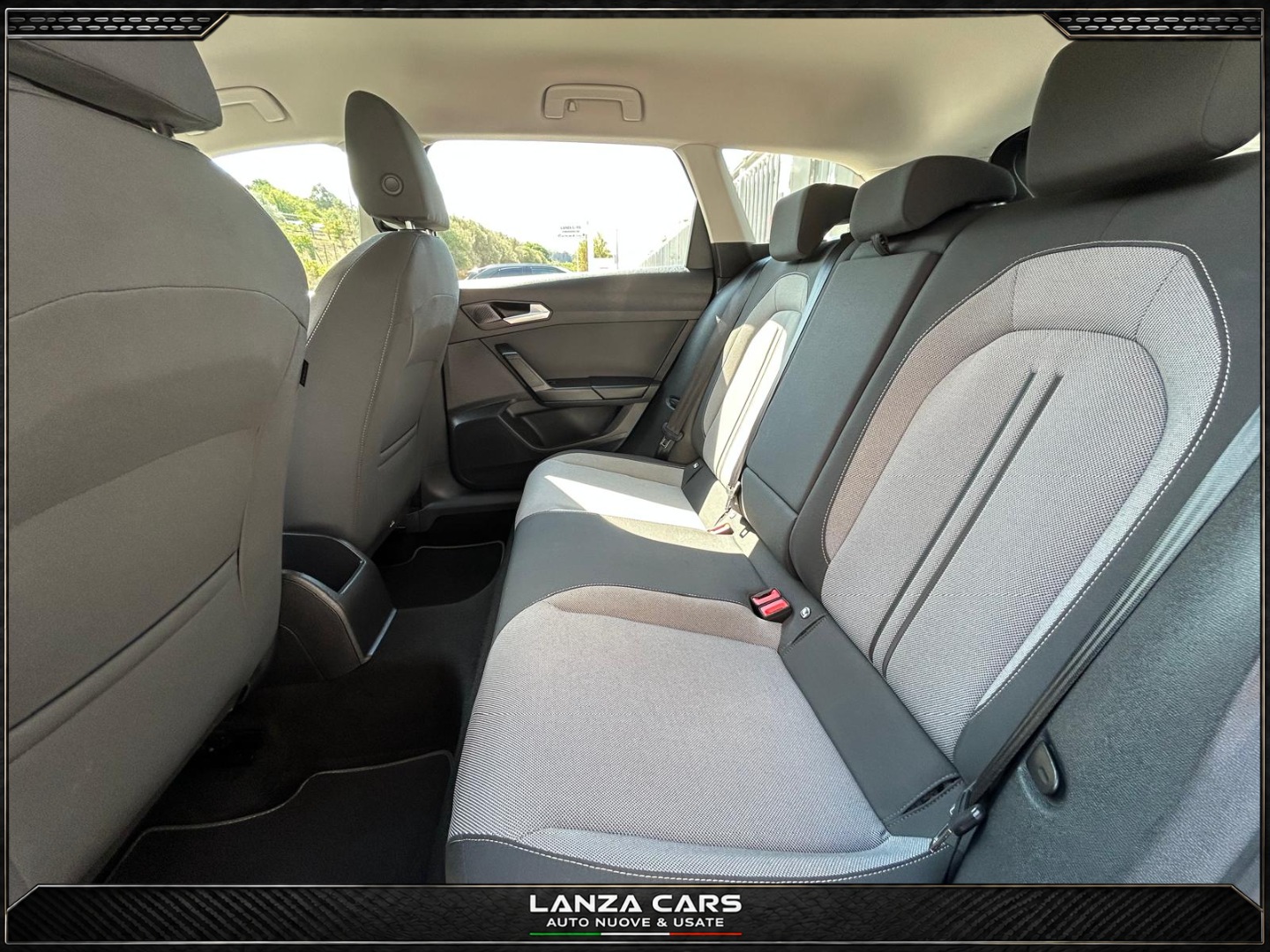 Leon ST 2.0 TDI 150CV DSG Business - immagine 15