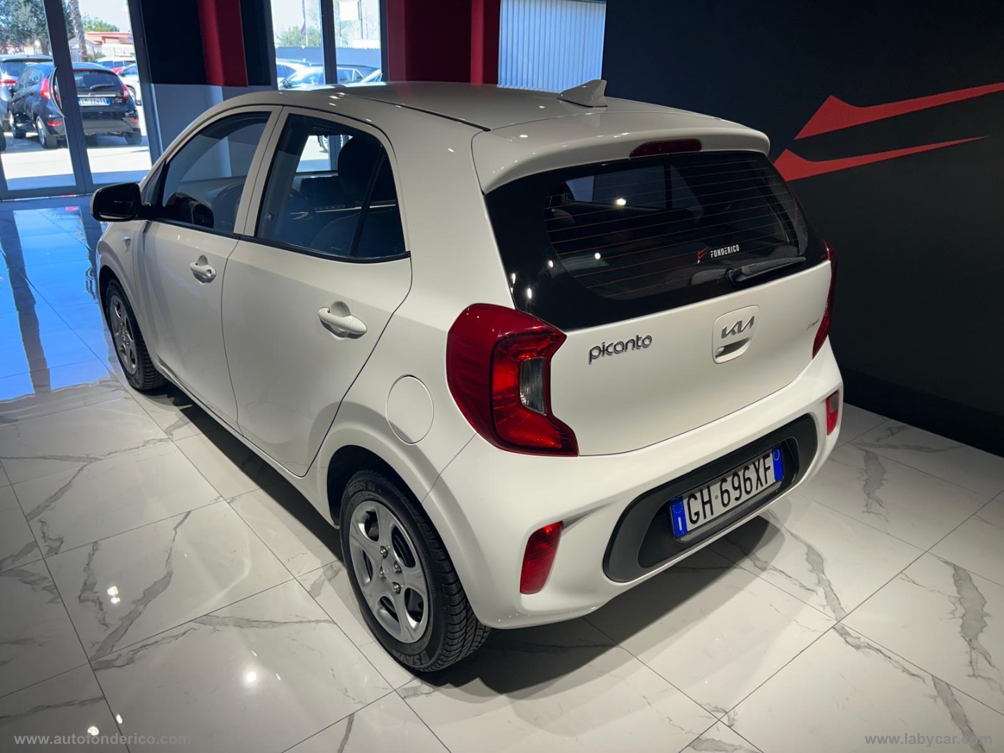 Picanto 1.0 12V 5p. X Line - immagine 15