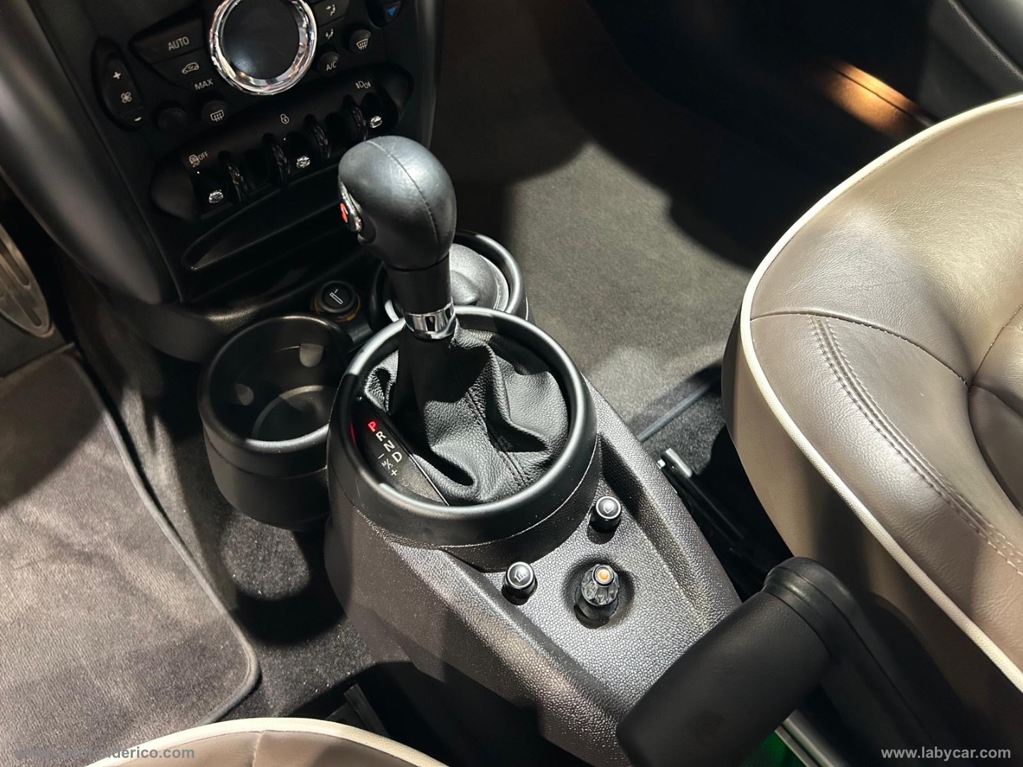 Mini Cooper SD Countryman ALL4 - immagine 15
