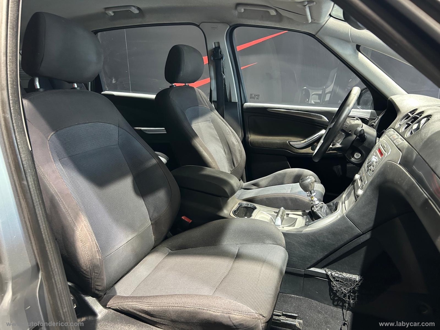 S-Max 1.8 TDCi 125 CV Titanium - immagine 15