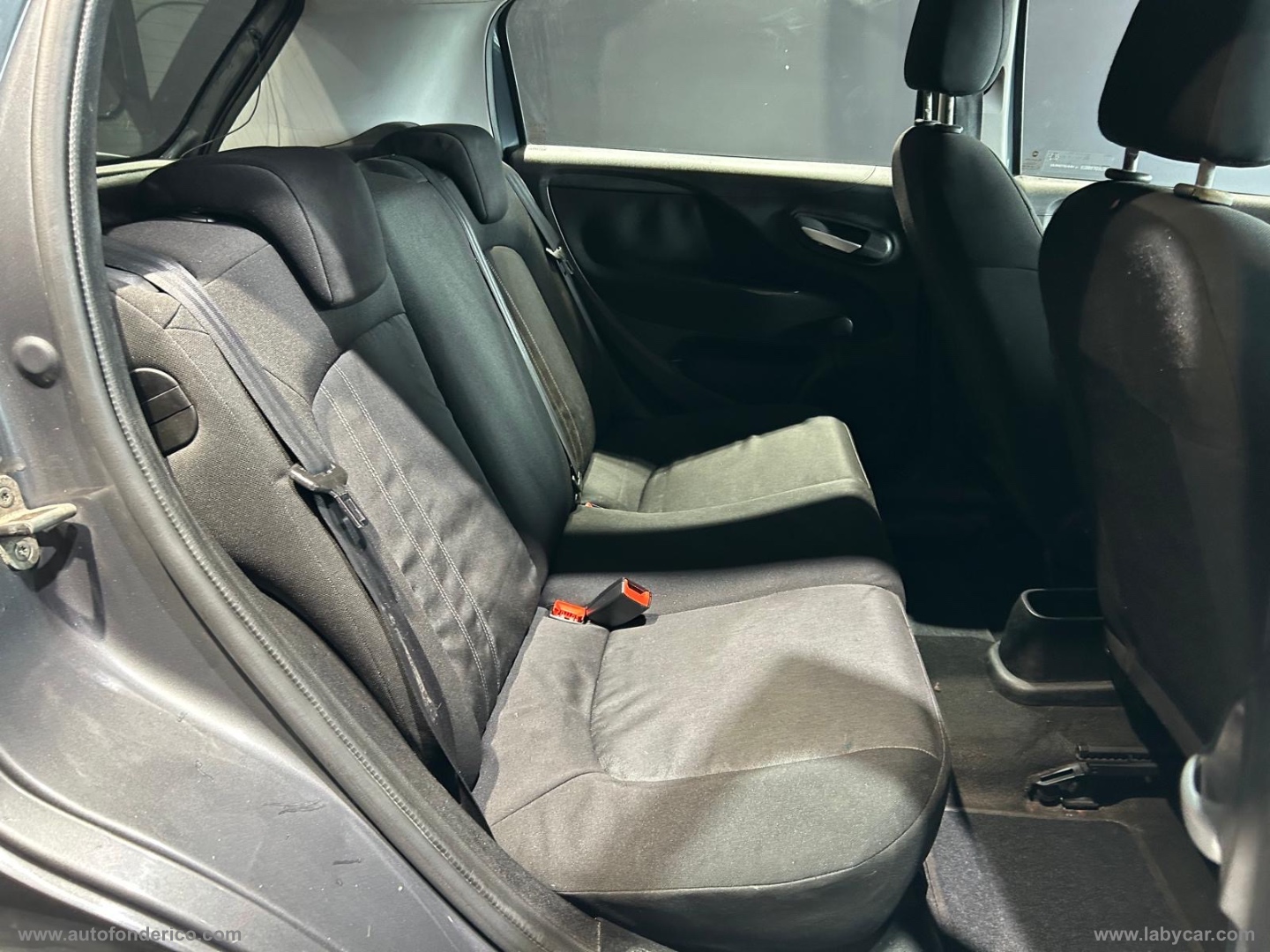Punto 1.3 MJT II S&S 85 CV 5p.ECO Street - immagine 15