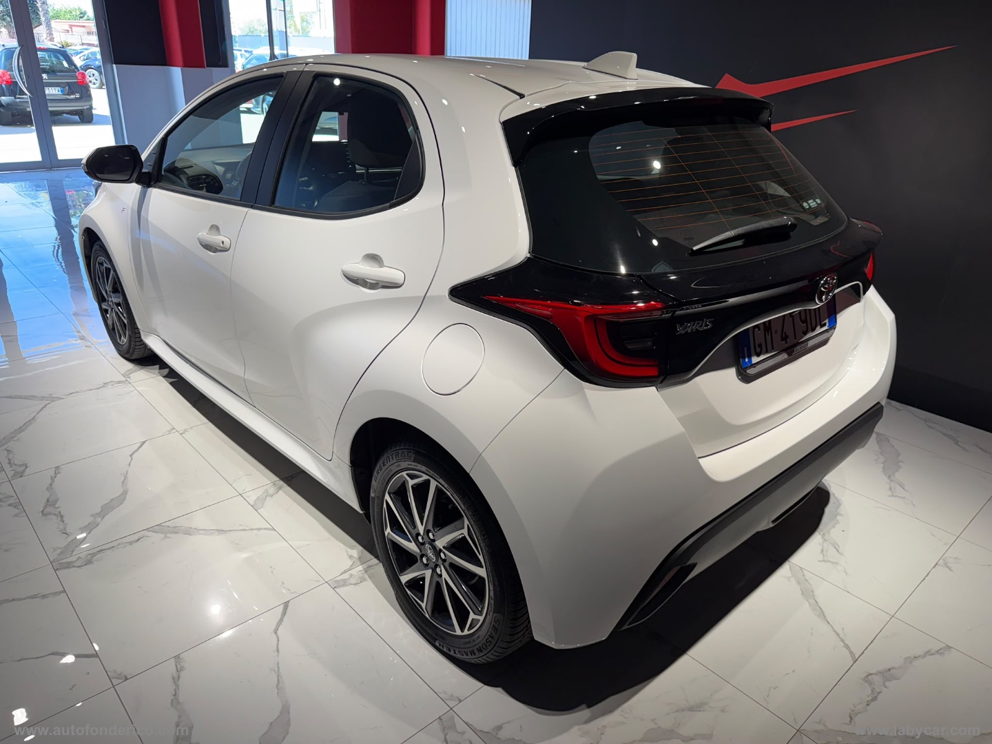 Yaris 1.0 5p. Active - immagine 15