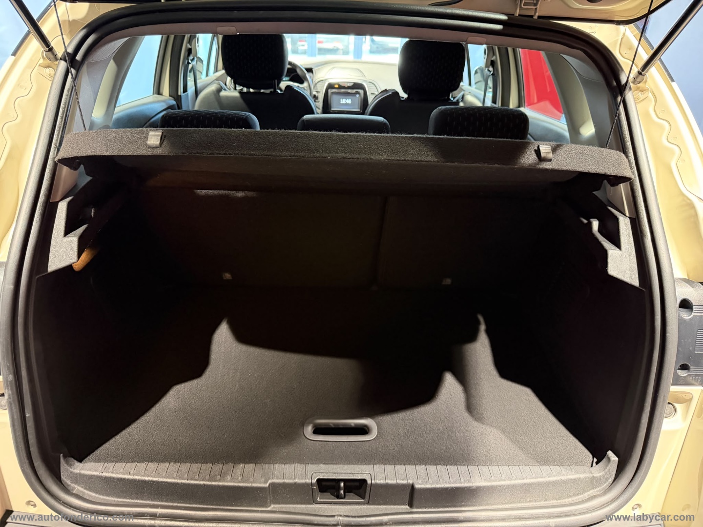 Captur TCe 12V 90 CV S&S Energy Intens - immagine 15