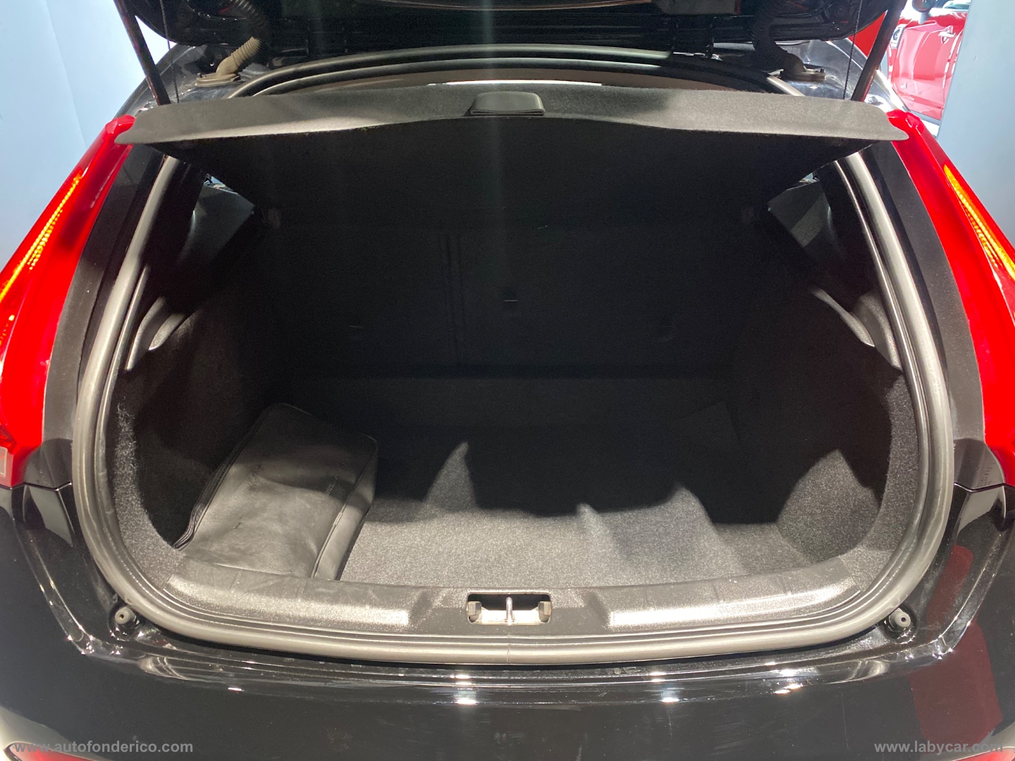 V40 Cross Country D2 1.6 Kinetic - immagine 15