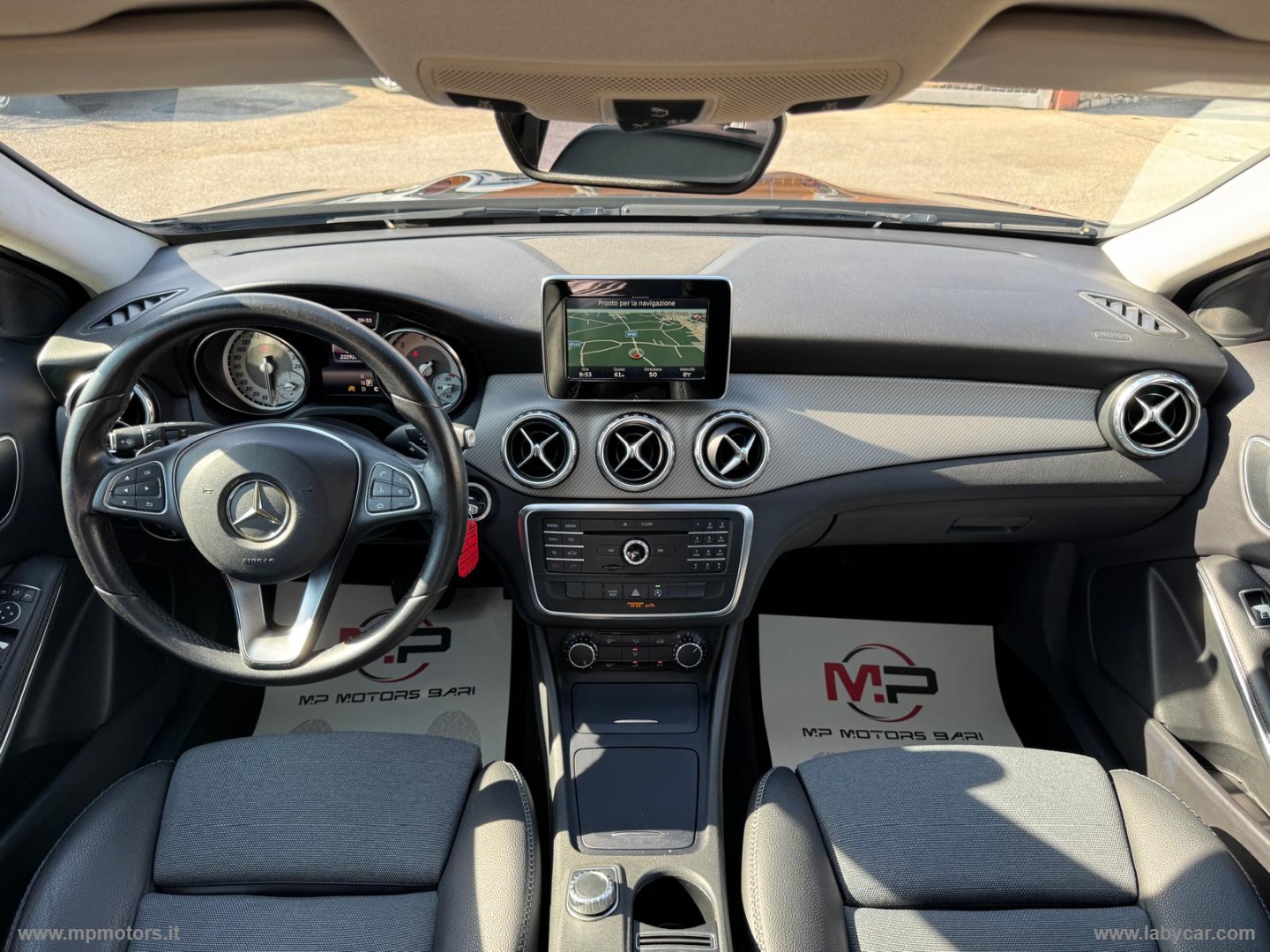 GLA 180D AUTOMATIC SPORT 1.5 109CV - immagine 15